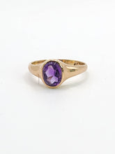 Load image into Gallery viewer, 0871: Antique: 9ct Gold Lilac Amethyst Signet Ring- From 1911
