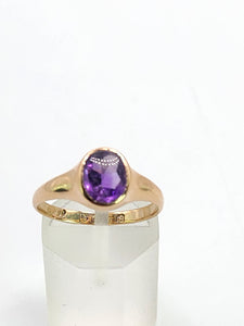 0871: Antique: 9ct Gold Lilac Amethyst Signet Ring- From 1911
