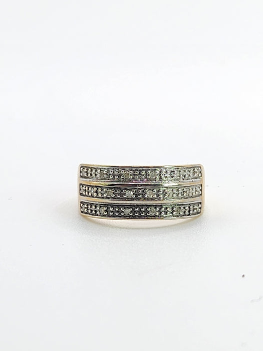 1773: Vintage: 9ct Gold Diamonds Tiered Ring- natural, sparkling symmetry