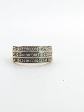 Cargar imagen en el visor de la galería, 1773: Vintage: 9ct Gold Diamonds Tiered Ring- natural, sparkling symmetry
