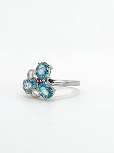 1775: Vintage: 9ct White Gold Topaz Ruby Eclectic Dress Ring- totally captivating
