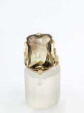 Load image into Gallery viewer, 1111: Vintage: 9ct Gold Emerald Cut Green Spinel Statement Ring- from 1970
