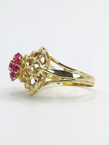 1484 Vintage: 14ct Gold Rubies Flowerhead Statement Ring- FAB