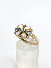 Cargar imagen en el visor de la galería, 1797: Vintage: 9ct Gold Moonstones, Sapphires, Blue Spinels Cocktail Ring- Splendid
