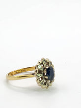 Cargar imagen en el visor de la galería, 1798: Vintage: 9ct Gold Blue Sapphire Diamonds Cluster Ring- very fine example
