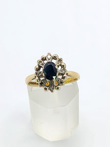 1798: Vintage: 9ct Gold Blue Sapphire Diamonds Cluster Ring- very fine example