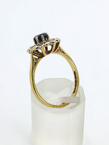 1798: Vintage: 9ct Gold Blue Sapphire Diamonds Cluster Ring- very fine example