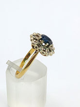 Cargar imagen en el visor de la galería, 1798: Vintage: 9ct Gold Blue Sapphire Diamonds Cluster Ring- very fine example

