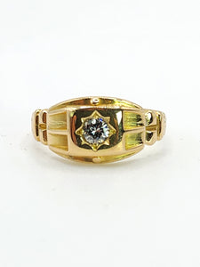 0836: Vintage: 18ct Gold Signet Modern Brilliant Cut Diamond Solitaire Ring- Natural , sparkling symmetry