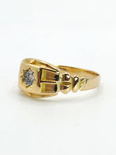 Load image into Gallery viewer, 0836: Vintage: 18ct Gold Signet Modern Brilliant Cut Diamond Solitaire Ring- Natural , sparkling symmetry
