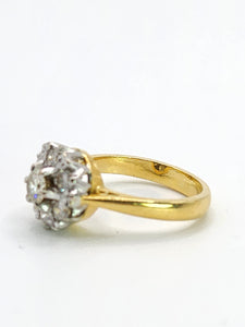 1697:Vintage: 18ct Gold VS Clarity Natural Diamonds (0.91ct) Flowerhead Ring- very special