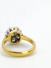Load image into Gallery viewer, 1697:Vintage: 18ct Gold VS Clarity Natural Diamonds (0.91ct) Flowerhead Ring- very special
