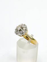 Load image into Gallery viewer, 1697:Vintage: 18ct Gold VS Clarity Natural Diamonds (0.91ct) Flowerhead Ring- very special
