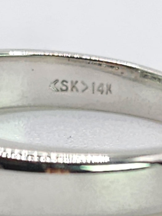6517 Vintage: 14ct White Gold 1.40ct Diamond Solitaire (0.8ct) Ring with Princess Cut Shoulders