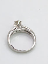 Cargar imagen en el visor de la galería, 1703: Vintage: 14ct White Gold Diamonds (1.4ct) Ring- Divine, Dazzling, Natural (0.8ct Centre stone)
