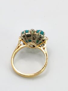 9080: Vintage Old : 18ct Gold Turquoise Diamonds Flowerhead Ring- sparkling symmetr