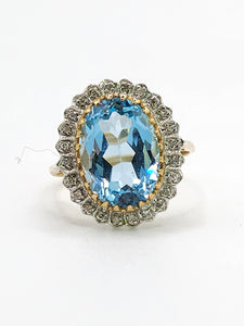 1898: Vintage: 9ct Gold Swiss Blue Topaz 24 Diamonds Lady Diana Style Cluster Ring