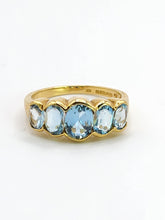 Cargar imagen en el visor de la galería, 1936: Vintage: 18ct Gold 5 Blue Aquamarines Stacker Dress Ring- Gorgeous
