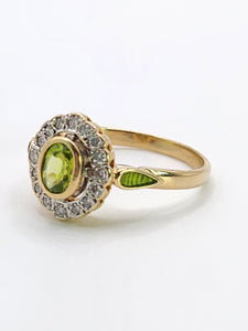 1717: Vintage: 14ct Gold Peridot 16 Natural Diamonds Cluster Ring- Just lovely
