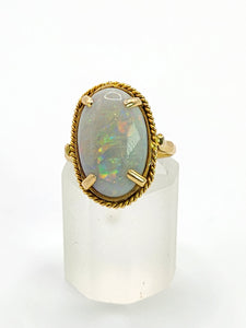 1907: Vintage: 18ct Gold Vibrant Oval Cabochon White Opal Solitaire- lovely colour play