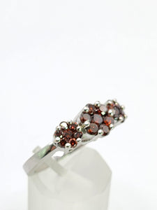 1924: Vintage: 9ct White Gold Red Diamonds (1ct) Flowerhead Trilogy Ring-&nbsp; 21 Natural Diamonds