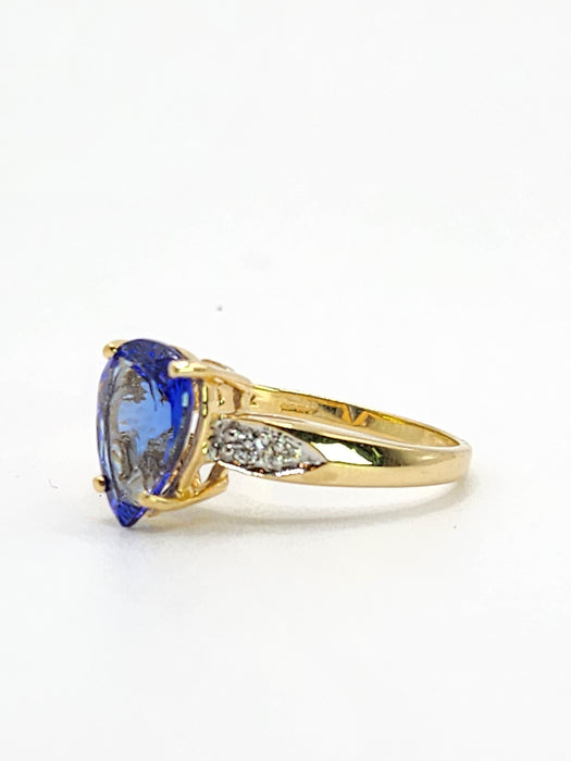 1969 Vintage: 18ct Yellow Gold Pear-Cut Tanzanite & Diamond Dress Ring