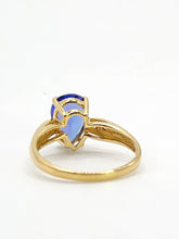 Load image into Gallery viewer, 1969: Vintage: 18ct Gold Pear-Cut Violet Blue Tanzanite Diamonds Dress Ring- Divine
