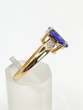 Load image into Gallery viewer, 1969: Vintage: 18ct Gold Pear-Cut Violet Blue Tanzanite Diamonds Dress Ring- Divine
