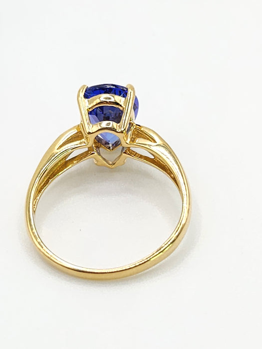 1969 Vintage: 18ct Yellow Gold Pear-Cut Tanzanite & Diamond Dress Ring