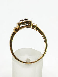 1946: Vintage: 9ct Gold Art Deco Style Emerald 16 Natural Diamonds Ring-sparkling beauty