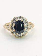 Cargar imagen en el visor de la galería, 1235: Vintage: 9ct Gold Australian Blue Sapphire Diamonds Cluster Ring - the classic Diana style
