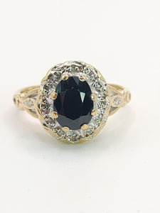 1235: Vintage: 9ct Gold Australian Blue Sapphire Diamonds Cluster Ring - the classic Diana style