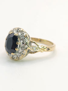 1235: Vintage: 9ct Gold Australian Blue Sapphire Diamonds Cluster Ring - the classic Diana style