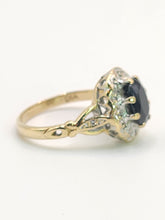Cargar imagen en el visor de la galería, 1235: Vintage: 9ct Gold Australian Blue Sapphire Diamonds Cluster Ring - the classic Diana style
