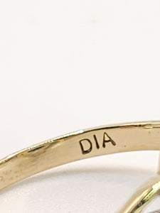 1235: Vintage: 9ct Gold Australian Blue Sapphire Diamonds Cluster Ring - the classic Diana style