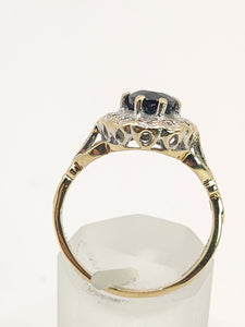 1235: Vintage: 9ct Gold Australian Blue Sapphire Diamonds Cluster Ring - the classic Diana style