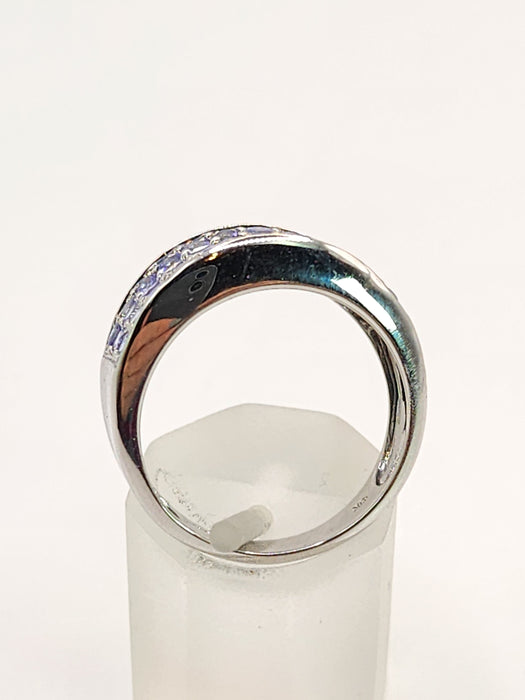 1524: Vintage: 9ct White Gold Violet Blue Tanzanites Dress Ring