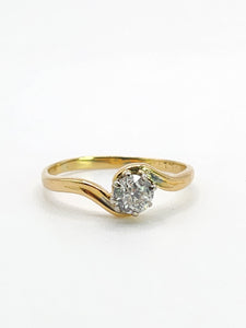 1646: Vintage: 18ct Gold & Platinum Diamond Solitaire (0.37ct) Ring- superb quality
