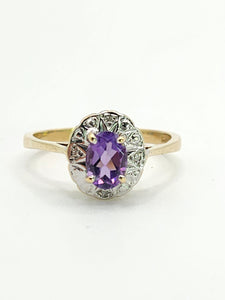 1668: Vintage: 9ct Gold Lilac Amethyst Diamonds Cluster Ring- petite, sparkling, a fine example