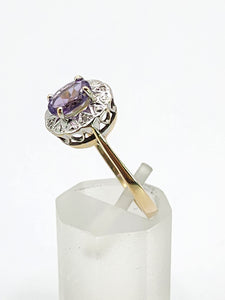 1668: Vintage: 9ct Gold Lilac Amethyst Diamonds Cluster Ring- petite, sparkling, a fine example