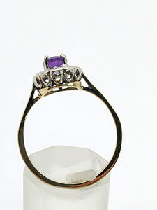 1668: Vintage: 9ct Gold Lilac Amethyst Diamonds Cluster Ring- petite, sparkling, a fine example