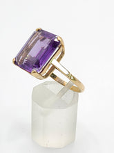 Load image into Gallery viewer, 1693:Vintage; 9ct Gold Large Emerald Cut Alexandrite Cocktail Ring- Exceptional
