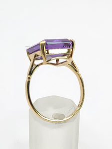 1693:Vintage; 9ct Gold Large Emerald Cut Alexandrite Cocktail Ring- Exceptional