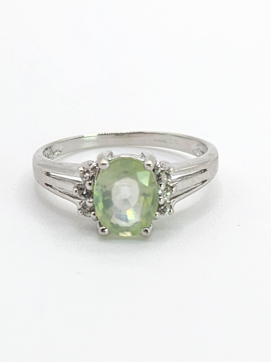 1785: Vintage: 9ct White Gold Mint Green Paraiba Tourmaline Glacier Topaz Dress Ring- crisp, clean, eye-candy
