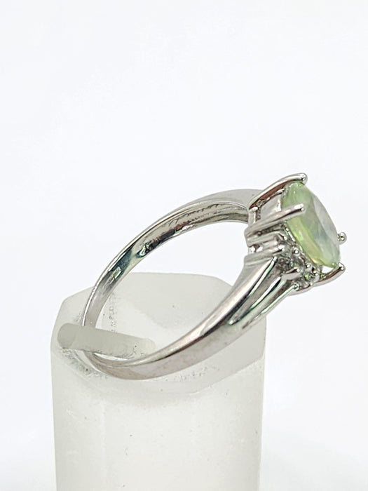1785: Vintage: 9ct White Gold Mint Green Paraiba Tourmaline Glacier Topaz Dress Ring- crisp, clean, eye-candy