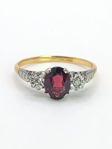 1830: Vintage: 18ct Gold Almandine Garnet Diamonds 3-Stone Straight Ring- Superb