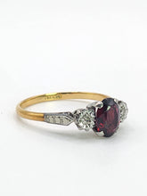 Cargar imagen en el visor de la galería, 1830: Vintage: 18ct Gold Almandine Garnet Diamonds 3-Stone Straight Ring- Superb

