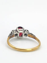 Cargar imagen en el visor de la galería, 1830: Vintage: 18ct Gold Almandine Garnet Diamonds 3-Stone Straight Ring- Superb
