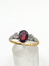 Cargar imagen en el visor de la galería, 1830: Vintage: 18ct Gold Almandine Garnet Diamonds 3-Stone Straight Ring- Superb
