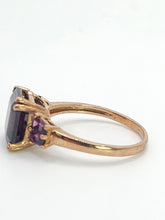 Cargar imagen en el visor de la galería, 1993: Vintage: 9ct Rose Gold Rhodolite Garnets Cocktail Ring- Pink Gold Purple Garnets
